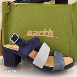 Earth "Tierra" Suede Leather Heeled Sandals. NIB. Size 7